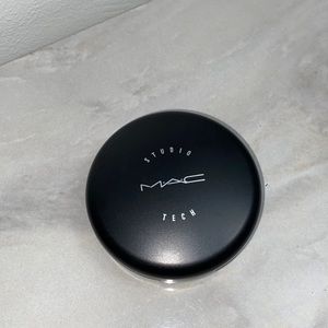 Mac NC50 studio tech foundation ❤️